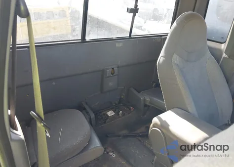 2002 Ford Ranger Edge/Tremor/Xlt from USA, damaged, VIN 1FTYR44V82TA72104